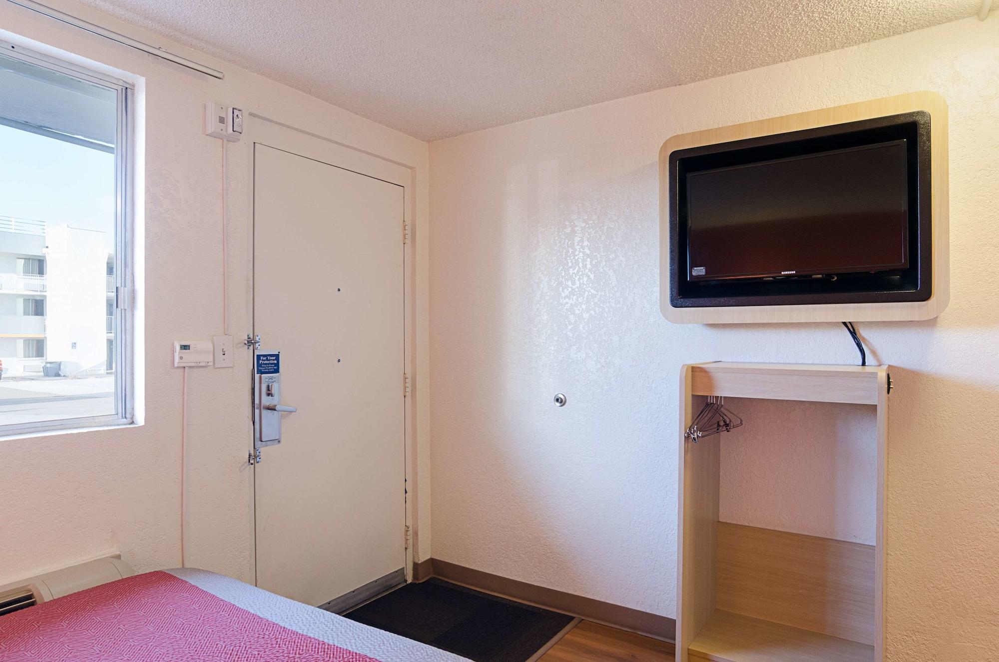 Motel 6- Denver, Co Downtown Экстерьер фото