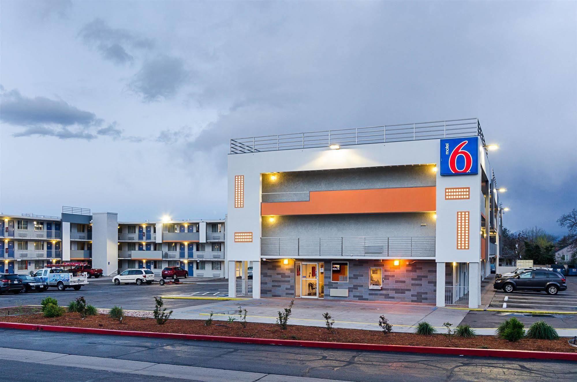 Motel 6- Denver, Co Downtown Экстерьер фото